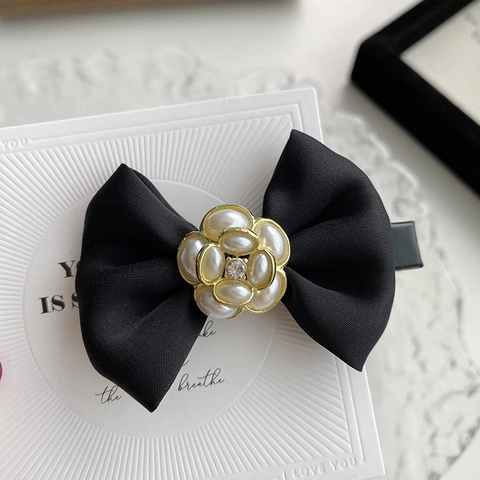 French Vintage Satin Bowknot Hair Clip With Faux Artificial Pearl Camellia Alloy Duckbill Clip For Women Elegant Hair Accessories