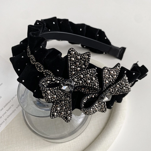 Vintage Black Velvet Pleated Headband Women French Elegant Bow Headwear With Rhinestone Heart Stone Fashion Hair Hoop