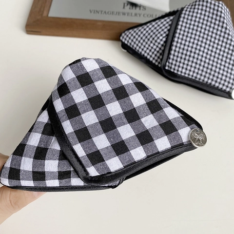 Damen Koreanisch Karo Dreieck Haarklammer Stoff Kariert Shark Clip Retro Elegant Haarschmuck Zubehör