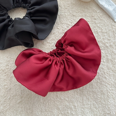 Large Satin Ruched Scrunchie Solid Color Pleated Elastic Hair Tie Elegant Ponytail Holder Fashion Hair Accessories For Women