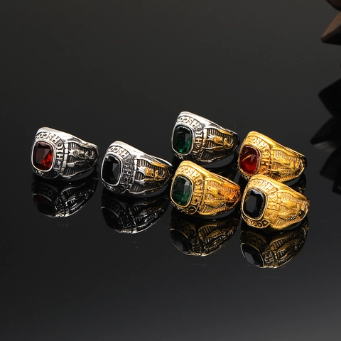 Vintage Titanium Steel American Soldier Eagle Signet Ring Rectangular Rhinestone Inlaid Punk Hip Hop Men Band Ring Jewelry