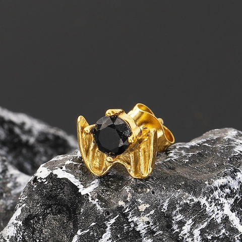 Punk Retro Wing Zirconia Stud Earrings Stainless Steel Gothic Bat Claw Style Earring For Men Women Streetwear Jewelry