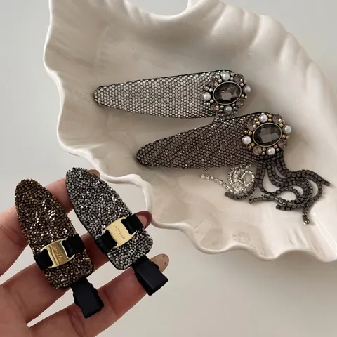 Korean Style Rhinestone Tassel Flower Hair Clip For Women Luxury Alloy Artificial Pearl Hair Barrettes Elegant Smile Buckle Fringe Clip Accessory