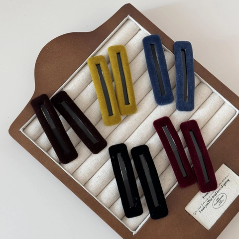 Vintage Velvet Rectangular Hollow Out Hair Clips For Women Alloy Fabric Bangs Side Clips Simple Hair Accessories