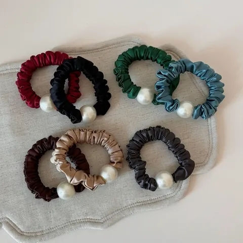 Coleteros de Satén Plisado Elegantes Estilo Francés Con Perla Artificial Grande Retro Color Sólido Gomas Elásticas Para El Pelo Mujer Accesorios
