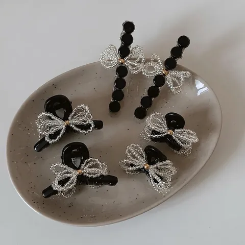 Elegant Korean Style Beaded Bow Hair Clip For Women Small Resin Claw Clip Black Beads Hair Accessories Bangs Shark Clip