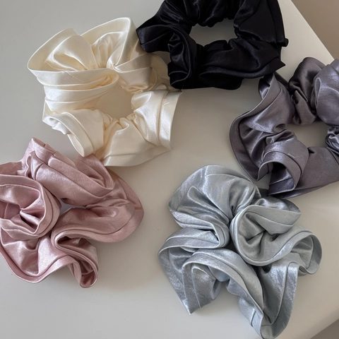 Large Pearly Satin Ruffle Scrunchie Handmade Pleated Elastic Hair Tie Elegant Ponytail Holder For Women Hair Accessory