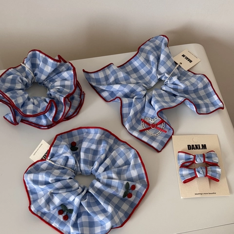 Set di Elastici per Capelli Vichy Blu Bianco Ricamo Ciliegia Fragola Scrunchie a Volant Mollette a Fiocco Donna Accessori