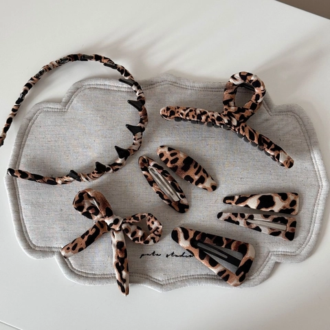 Leopardmuster Haarschmuck Set Für Damen Stoffbezogene Haarkralle Schleife Haarspangen Geometrische BB Clips Haarband Styling Tools