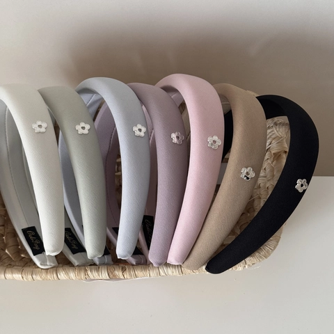 Padded Cloth Headband With Metal Flower Decoration Sweet Solid Color Wide Hair Hoop For Women Daily Hair Accessories