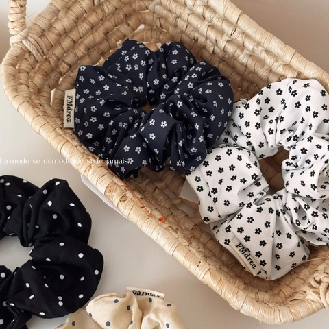 Scrunchies in Tessuto Floreale Pois Vintage Coreano Minimalista Grandi Elastici per Capelli per Donna Accessori Capelli
