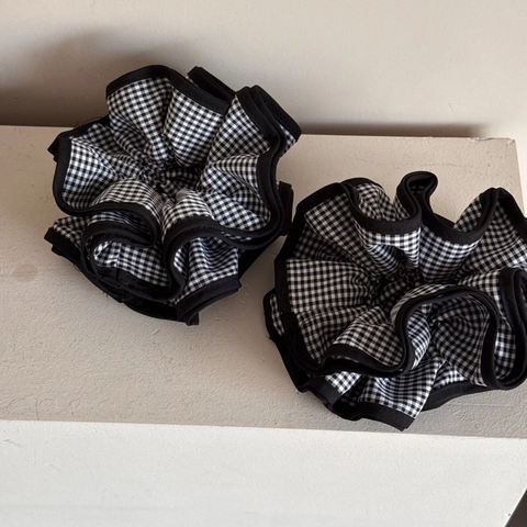 Korean Style Black And White Gingham Large Scrunchies For Women Fabric Hair Tie With Black Piping Border Hair Accessories