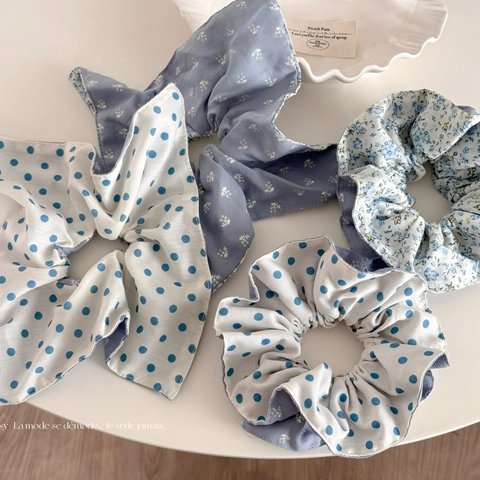 Chouchous Floraux à Pois Bleus Vintage pour Femmes Attaches de Cheveux en Tissu Fait à la Main Grands Bandeaux à Plis Style Rural