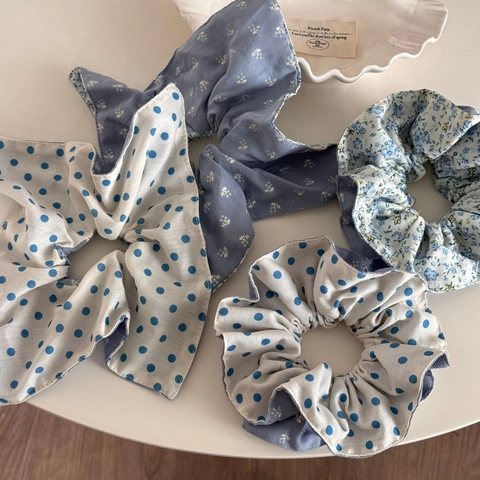 Chouchous Floraux à Pois Bleus Vintage pour Femmes Attaches de Cheveux en Tissu Fait à la Main Grands Bandeaux à Plis Style Rural