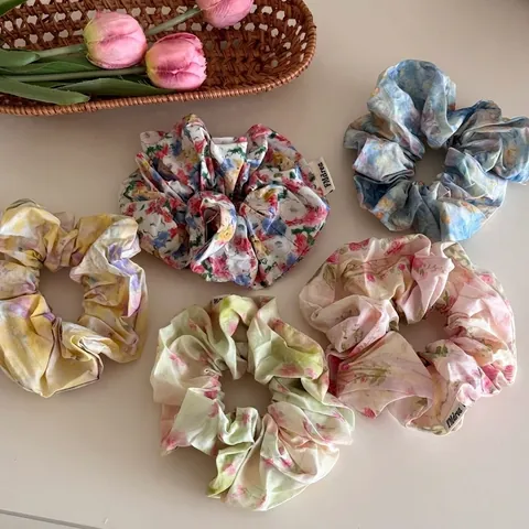 Elegant Floral Oil Painting Style Large Hair Scrunchie Soft Cloth Elastic Hair Tie Pastoral Design For Women Hair Accessories