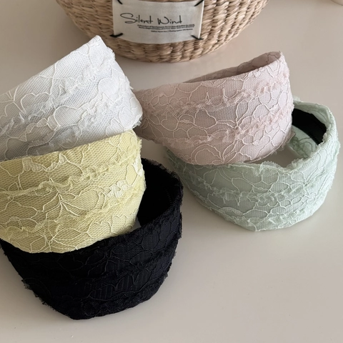 Serre-tête Large en Dentelle Élégant Antidérapant Broderie Florale pour Femmes Style Pastoral Douceur Accessoires Cheveux