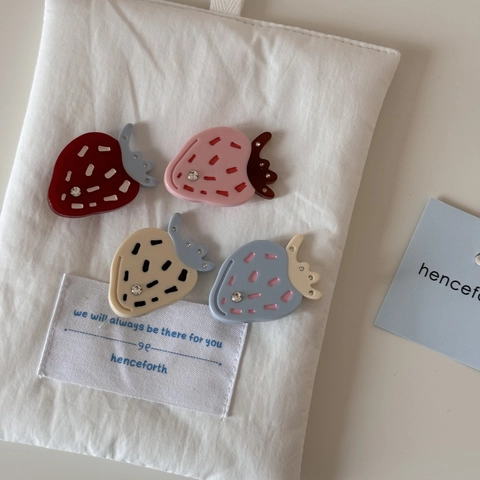 Mignonnes Pinces à Cheveux en Acétate Fraise Avec Strass Douces Pinces à Bec de Canard aux Fruits Accessoires de Coiffure Mode pour Femmes Filles