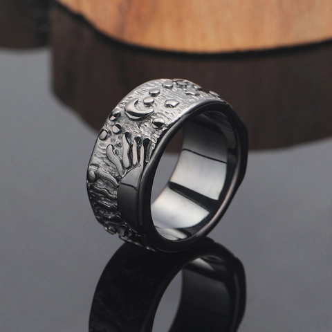 Vintage Sun Moon Relief Titanium Steel Ring For Men Retro Punk Hip Hop Celestial Embossed Finger Ring Wide Band Jewelry
