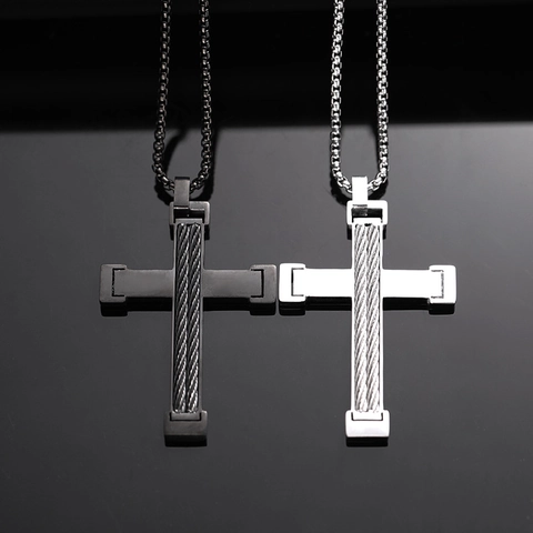 Collier Pendentif Croix en Acier Inoxydable Punk Avec Design de Câble Incrusté Bijoux de Mode Pour Hommes