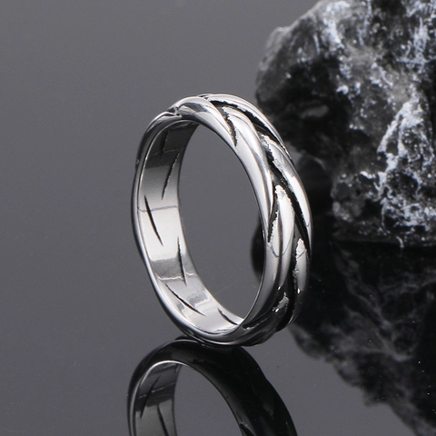Anello Intrecciato in Acciaio al Titanio Vintage per Uomo Retro Punk Stile Industriale Anello Geometrico Gioielli Moda Regalo