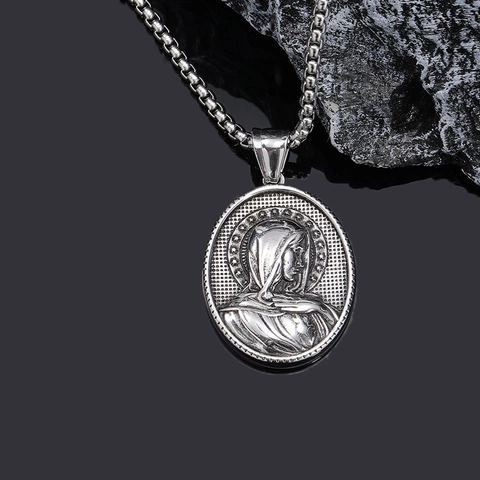 Collana con Ciondolo a Rilievo della Vergine Maria in Acciaio Inossidabile Vintage Medaglia Ovale Punk Hip Hop Gioielli