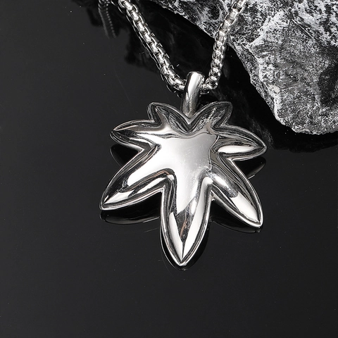 Titanium Steel Maple Leaf Pendant Necklace Hip Hop Punk Style Leaf Jewelry For Men Women Gold Silver Black Color Box Chain Accessory