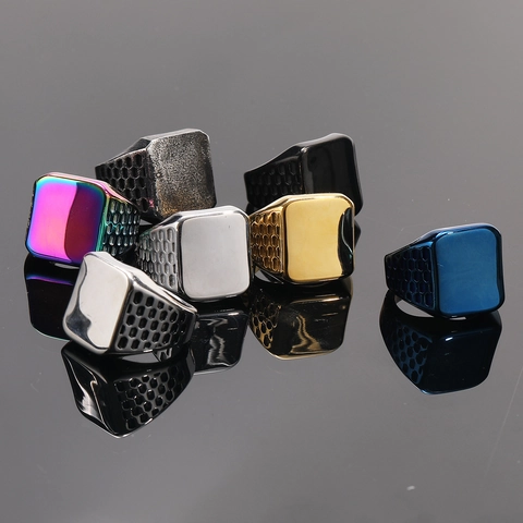 Men's Vintage Industrial Punk Signet Ring Titanium Steel Square Honeycomb Texture Band Ring Streetwear Fashion Jewelry