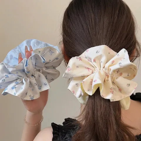 Chouchou en Tissu Moelleux Motif Floral et Ours de Dessin Animé Attache Cheveux Style Coréen pour Queue de Cheval Accessoires Femme