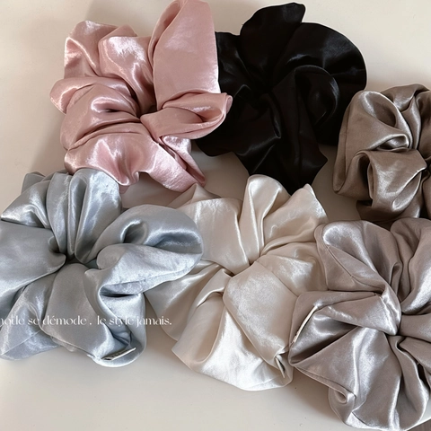 Glossy Satin Oversized Scrunchies Elegant Solid Color Elastic Hair Ties High Shine Large Hair Rings For Women Daily Styling