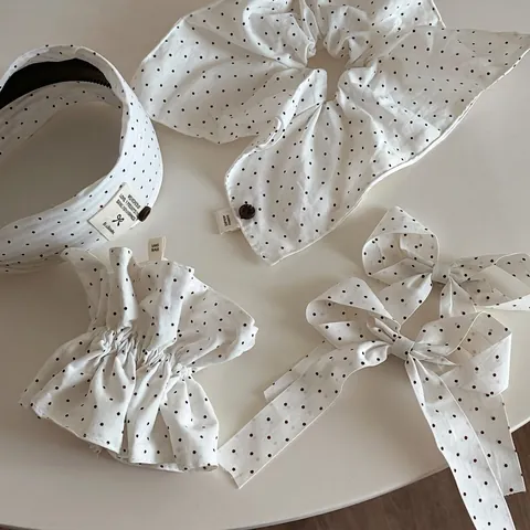 Set di Accessori per Capelli in Tessuto a Pois Bianchi e Rossi Elastici per Capelli Fatti a Mano Clip a Fiocco Cerchietto Donna
