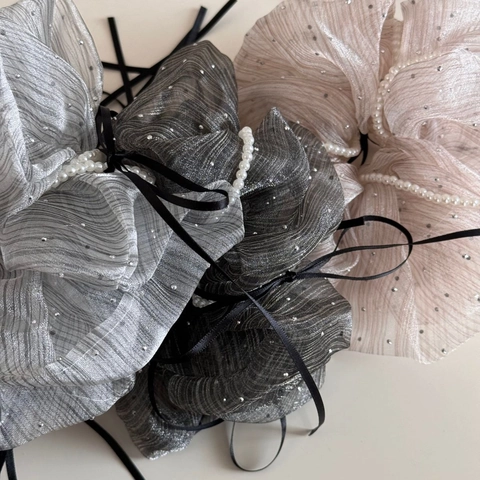 Eleganti Elastici Per Capelli Con Fiocco e Perle Artificiali Organza Pieghettata Fatti a Mano Per Donna