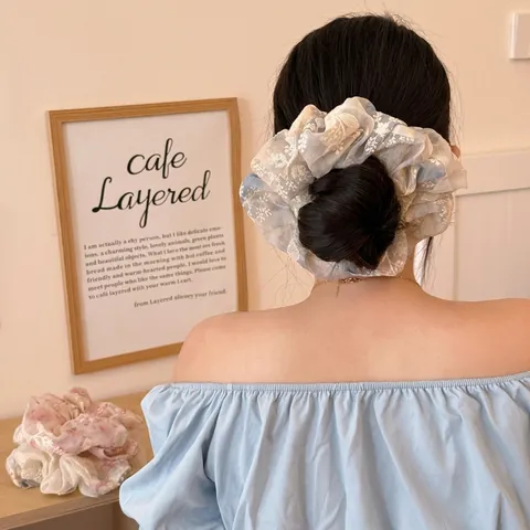 Coletero para el Cabello de Malla Francesa con Bordado Floral Vintage Organza Banda Elástica Extragrande para Mujeres