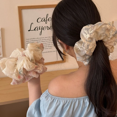 Coletero para el Cabello de Malla Francesa con Bordado Floral Vintage Organza Banda Elástica Extragrande para Mujeres