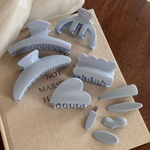 Minimalist Solid Light Blue Hair Claw Clips For Women High Quality Plastic Resin Geometric Shark Clip Elegant Hair Accessory