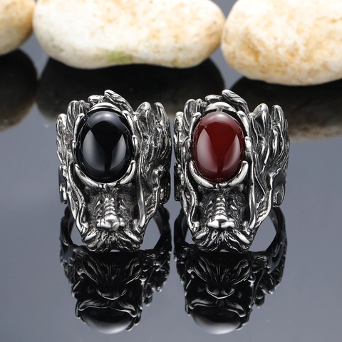 Anello in Acciaio al Titanio con Testa di Drago Vintage per Uomo Anello Hip Hop Punk Gotico con Strass Intarsiati Rosso Nero Gioielli Maschili