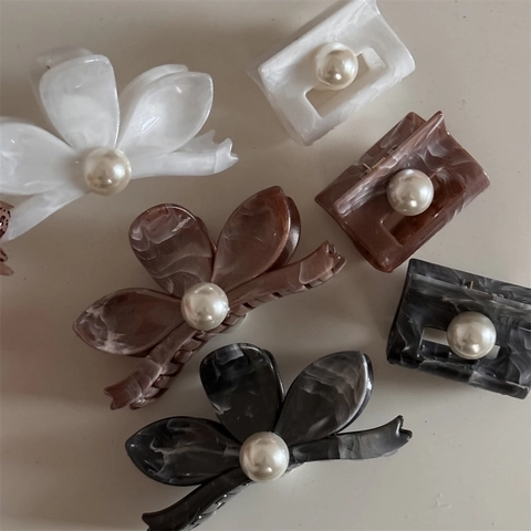 Pinza per Capelli Retrò a Fiori con Perla Artificial Sintetica Grande Clip Rettangolare in Acetato Elegante Accessorio per Capelli Donna