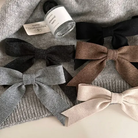 Pinza para el Cabello con Lazo de Tela Acanalada Estilo Francés Elegante Color Sólido Resorte para Mujer Accesorio Vintage