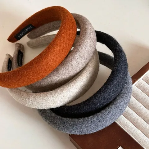 Women Minimalist Padded Fabric Headband Thickened Sponge Autumn Winter Retro Solid Color Hair Hoop Handmade Fashion Accessories