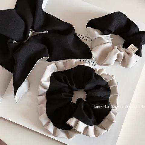 Chouchou en Tissu Bloc de Couleur Noir et Blanc Vintage Français Bord Plissé Fait à la Main Attache-cheveux Style Ballet Accessoires Cheveux Femme