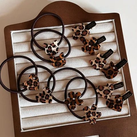 Pince à Cheveux Imprimé Léopard Élastique Strass Acétate Cœur Fleur Chat Forme Pince à Bec de Canard Accessoire Femme
