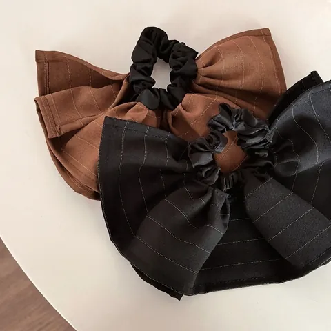 Französisch Vintage Übergroße Streifen Raffung Stoff Scrunchie Elegant Hepburn Stil Große Haargummi Haarschmuck Für Damen