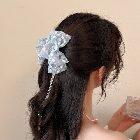 Elegante Molletta per Capelli in Maglia di Pizzo con Fiocco e Nappa di Perle Artificiali Ricamo Floreale Clip a Squalo Donna