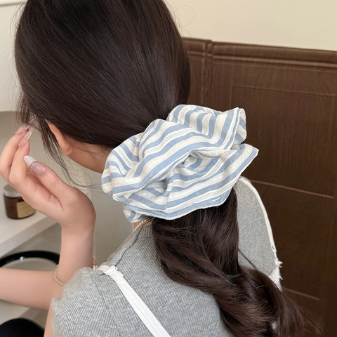 Blue White Striped And Floral Patterned Large Pleated Cloth Scrunchies For Women Fresh Style Elastic Hair Ties Hair Accessories