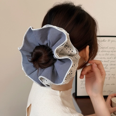 Chouchou en Tissu Large Vintage Français Avec Motif à Carreaux Broderie en Dentelle Volants Élastique Porte-Queue de Cheval Femme