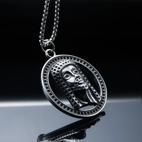 Retro Egyptian Pharaoh Stainless Steel Round Pendant Necklace Men Punk Titanium Steel Relief Jewelry Gothic Medallion