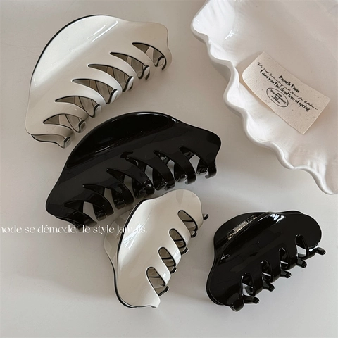 French Minimalist Acetate Hair Claw Solid Color Shark Clip For Women Elegant Creamy White Black Handmade Hair Accessory