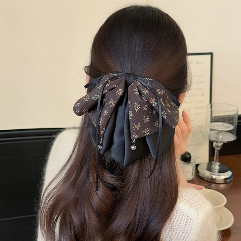 Retro Haarklammer Mit Floralem Schleifen-Design Doppellagiger Satin-Stoff Mit Bandanhänger Kristallperlen Haarschmuck Damen