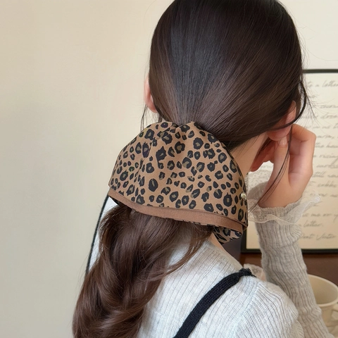 Vintage Leopard Print Ponytail Clip Elegant Fabric Bowknot Hair Claw For Women Retro Korean Style Fashion Hair Accessories