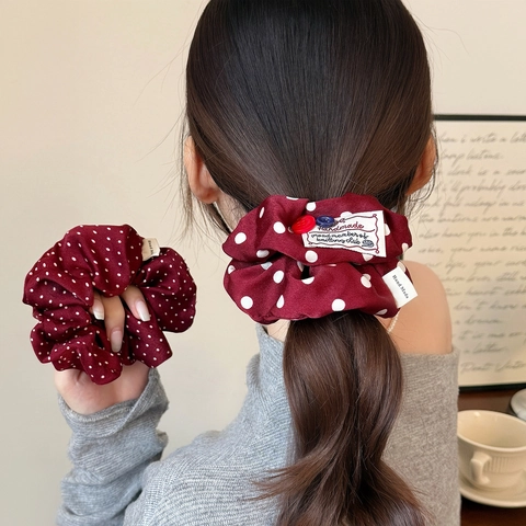 Vintage Rosso Vino a Pois Scrunchie per Donna Stile Coreano Tessuto Elastico per Capelli Con Etichetta Handmade e Bottone Decorativo