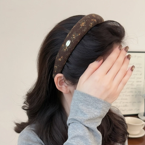 Vintage Blumen Gepolstertes Stirnband Für Damen Breit Braun Schwamm Haarband Mit Goldenem Metalletikett Handgefertigt